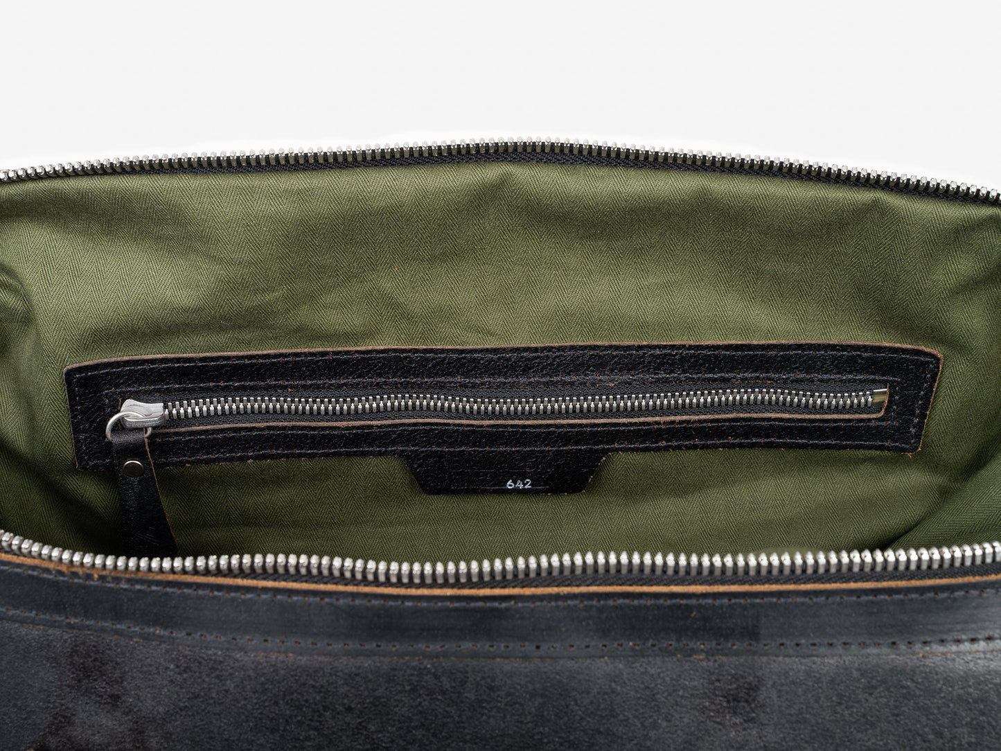 No. 642 Small Carryall, Black